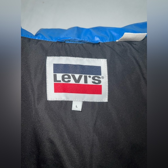 Levi’s Performance Puffer - Picture 5 of 5